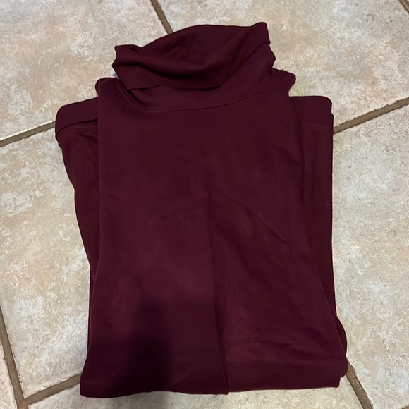 St. John's Bay Tops - Maroon / Burgundy turtleneck